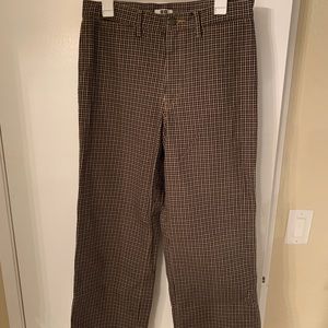 tan and black checkered pants 📔